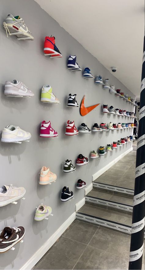 Nike Dunk, Nike Jordan, Nike Dunks, Shoe Rack, Jordan, Sport Shoes, Nike, Wall