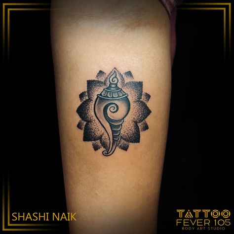 Shankh Tattoo Design, Sudharshana Chakra Tattoo, Shanks Tattoos, Shank Tattoo, Sudarshan Chakra Tattoo, Shanku Chakra Designs, Tattoos Crystals, Tattoo Buddha, Tattoo Yoga