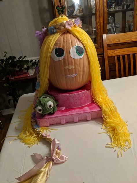 Rapunzel Pumpkin Painting, Rapunzel Pumpkin, Storybook Pumpkin, Book Character Pumpkins, Story Book Pumpkin, Creative Pumpkin Decorating, Character Pumpkins, Pumpkin Contest, Pumpkin Designs