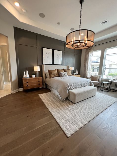 Large Bedroom Ideas Master Suite With Tv, Custom Home Must Haves Master Bedrooms, Aesthetic Master Room, Large Master Bedrooms Ideas For Couples, Large Bedroom Ideas Master Suite, Large Master Bedrooms Decor, Couple Bedroom Ideas Married Modern, Master Bedrooms Ideas For Couples, Nail Painting Tips