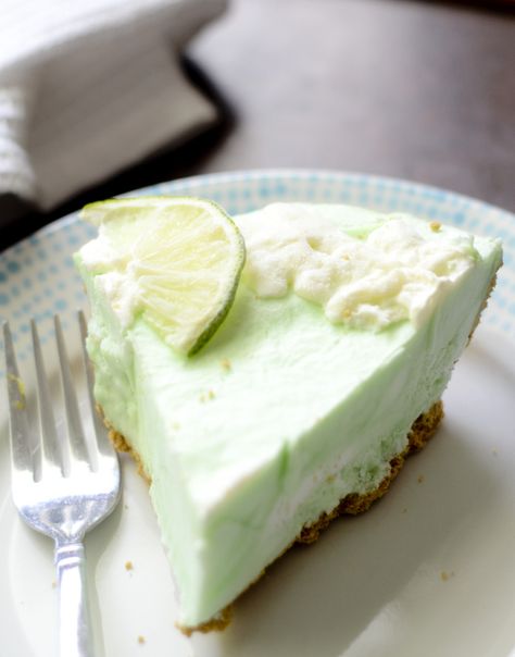 Weight Watchers Key Lime Pie Recipe, Creamy Key Lime Pie, Weight Watchers Menu, Recipe Diaries, Key Lime Desserts, Lime Desserts, Lime Pie Recipe, Keylime Pie Recipe, Weight Watchers Recipes Desserts