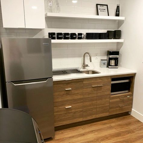 Office Breakroom Coffee Station, Small Break Area Office, Break Room Ideas Work, Break Room Kitchenette, Office Kitchens Break Room, Break Room Cabinets, Office Commercial Design, Break Room Aesthetic, Employee Break Room Ideas Design