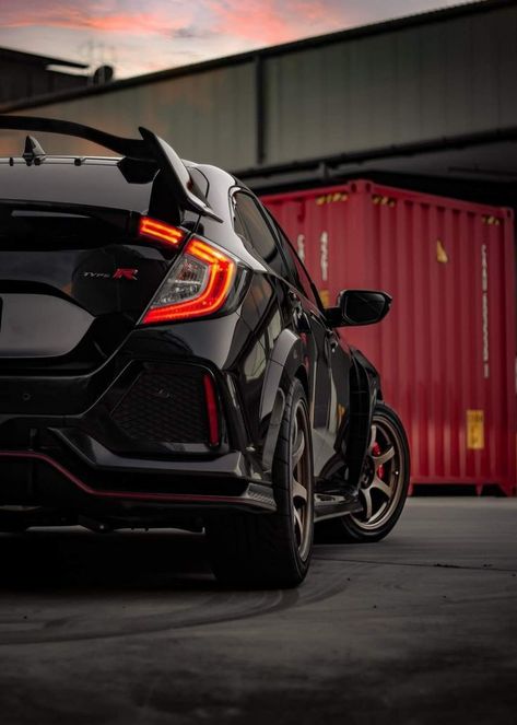 Civic Black Wallpaper, Black Honda Civic Hatchback, Honda Civic Type R Black, Honda Civic Modified, Honda Civic Wallpaper, Black Civic, Honda Civic Rs, Black Honda Civic, Civic G10