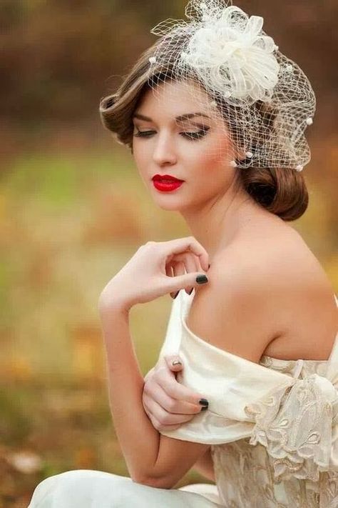 gabytaangeles: “ via Imgfave for iPhone ” Wedding Makeup Tips, Veil Headpiece, Red Lip Makeup, Bridal Hat, Braut Make-up, Wedding Makeup Looks, Lavender Wedding, Bride Makeup, Wedding Hats