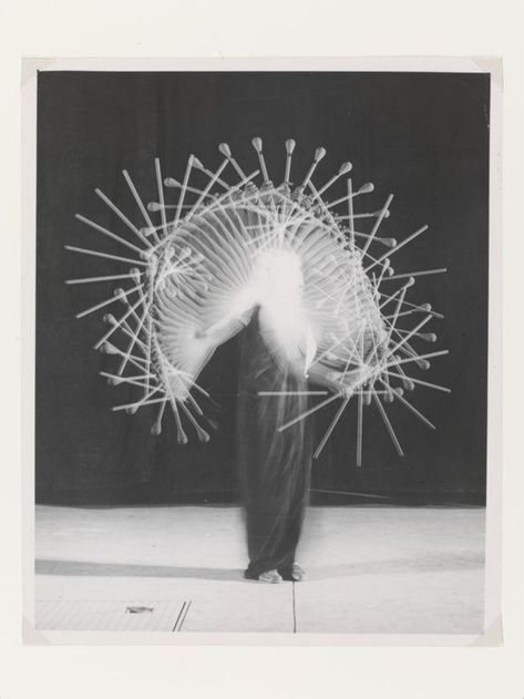 Baton Toss (Multiflash), c.1953-61, vintage print | Harold Edgerton | V&A Explore The Collections Harold Edgerton, Sequence Photography, Movement Drawing, Movement Photography, Early Photography, Strobe Light, Drawing Studies, An Engineer, Gelatin Silver Print