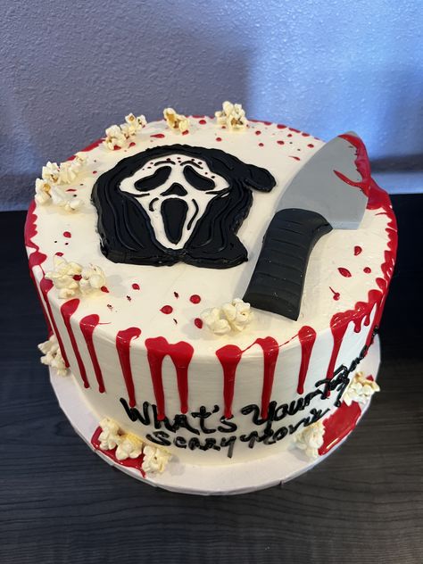 Ghost Face Cake, Ghostface Cake, Crazy Birthday Cakes, Candy Fruits, Spooky Halloween Cakes, Ghostface Scream, Heart Cakes, Themed Birthday Cakes, Candied Fruit