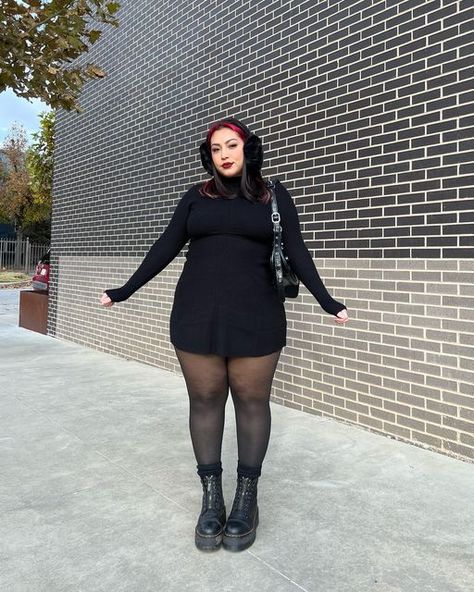 Egirl Fashion Plus Size, Plus Size Dark Outfits, Goth Plus Size Outfits, Plus Size Black Outfits, Chubby Goth Girl, Ethan Euphoria, Plus Size Grunge Outfits, Black Jumper Outfit, Alt Girl Outfits