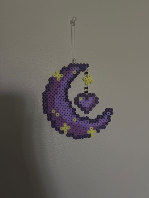 Perler Bead Moon And Stars, Crescent Moon Perler Bead Pattern, Sunset Perler Beads, Hanging Perler Beads, Perler Art Ideas, Sun And Moon Perler Beads, Planet Perler Beads, Crystal Perler Bead Patterns, Perler Bead Crystal