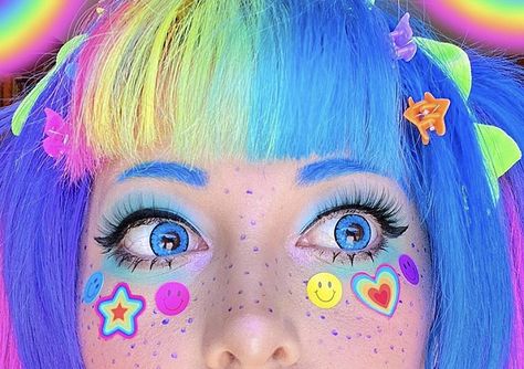 Decora Kei Makeup, Decora Makeup, Kidcore Makeup, Harajuku Makeup, Decora Fashion, Spf Makeup, Harajuku Fashion Street, Rave Makeup, Jitterbug