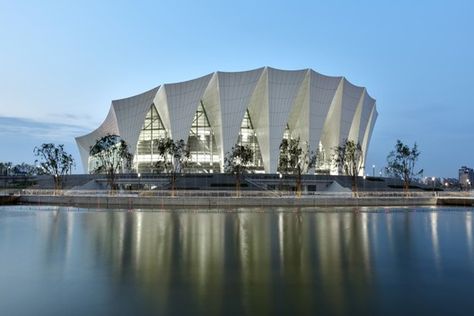 Shanghai Oriental Sports Center / gmp Architekten, © Marcus Bredt Stadium Architecture, Leisure Pools, Stadium Design, Sports Center, Sport Hall, Sports Complex, Roof Structure, Glass Facades, High Rise Building