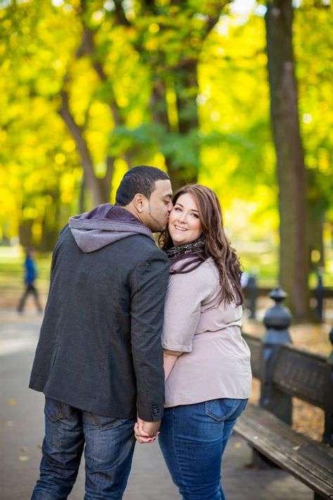 {Real Curvy Engagement} Central Park Fall Engagement Central Park Fall, Plus Size Photography, Engagement Pictures Poses, Couple Picture Poses, Engagement Poses, Engagement Photo Poses, Couple Photoshoot Poses, Photo Poses For Couples, Fall Engagement