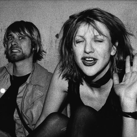 Famous Groupies, Courtney Love, Tattoo Ideas Design, Tattoos For Men, Kurt Cobain, Art Book, Tattoo Art, History, Design