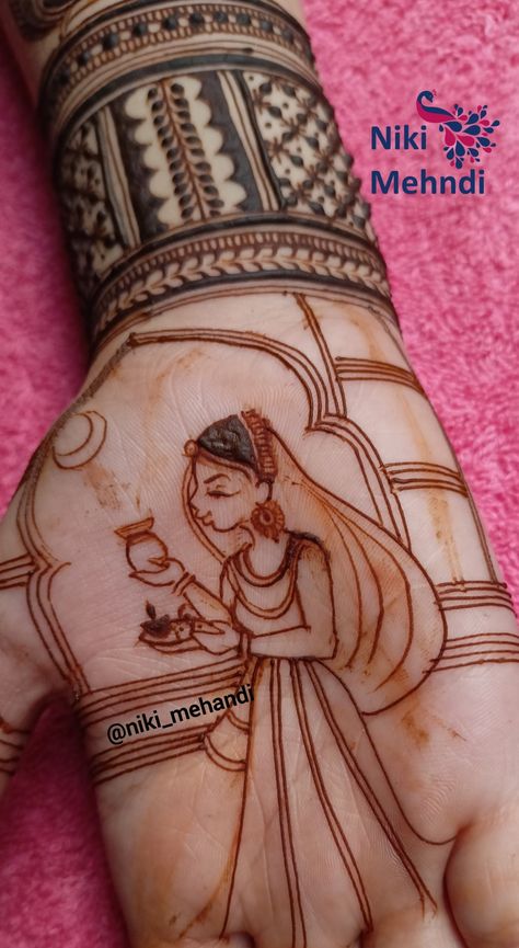 Mehandi Drawing, Karwachauth Mehndi, Mehndi Practice, Designer Mehandi, करवा चौथ, Karva Chauth Mehndi Designs, Mehandhi Designs, Front Mehndi Design, Karva Chauth