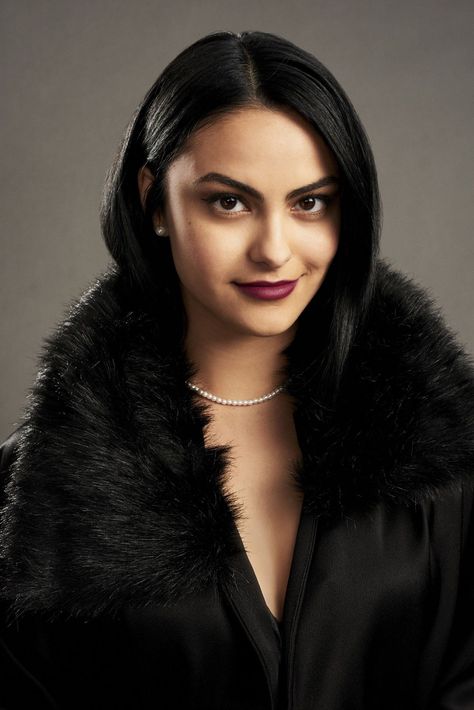 Veronica Lodge Aesthetic, Veronica Lodge Fashion, Veronica Lodge Riverdale, Camila Mendes Veronica Lodge, Riverdale Veronica, The Veronicas, Camilla Mendes, Riverdale Aesthetic, Cami Mendes