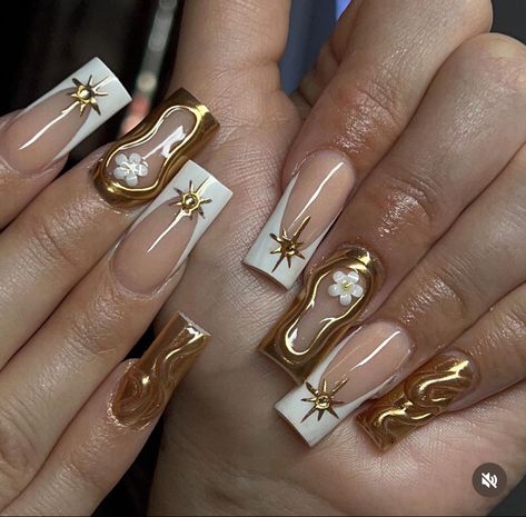 Jhene Aiko Nails Idea, Good Detail Nails, Gold Detail Acrylic Nails, Nails White Gold Design, Gold Chrome Square Nails, Roaring 20s Nail Ideas, Gold Lined Nails, New Years Nail Designs Gold, New Years Day Nails