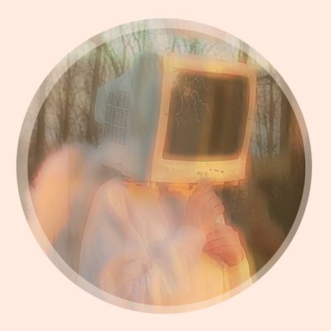 Tv Head Pfp, Pfp Dreamcore, Dreamcore Pfp, Dreamcore Icons, Weirdcore Pfp, Aesthetic Bg, Weird Pics, Dreamcore Aesthetic, Dream Core