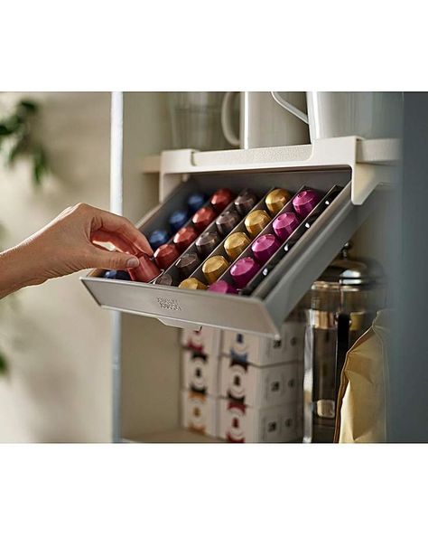 This storage drawer features fixed dividers that keep coffee pods nicely organised and, it fits neatly under a shelf, thereby saving valuable space on the worktop. Easy to install using strong 3M VHB tape, the unit is designed to fit neatly onto your existing cupboard shelf and is suitable for holding up to 30 Nespresso original-style capsules. Coffee Pods Drawer, Grey Cupboards, Nespresso Coffee Pods, Nespresso Coffee Capsules, Coffee Capsule Holder, Pod Storage, Tea Bag Storage, Coffee Pod Storage, Nespresso Pods