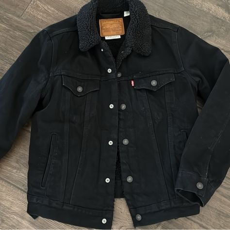 LEVI’S PREMIUM BLACK DENIM JACKET LINED SHERPA  FLEECE Sherpa Trucker Jacket, Black Denim Jacket, Trucker Jacket, Sherpa Fleece, Premium Denim, Black Denim, Levi's, Denim Jacket, Jewelry Watches