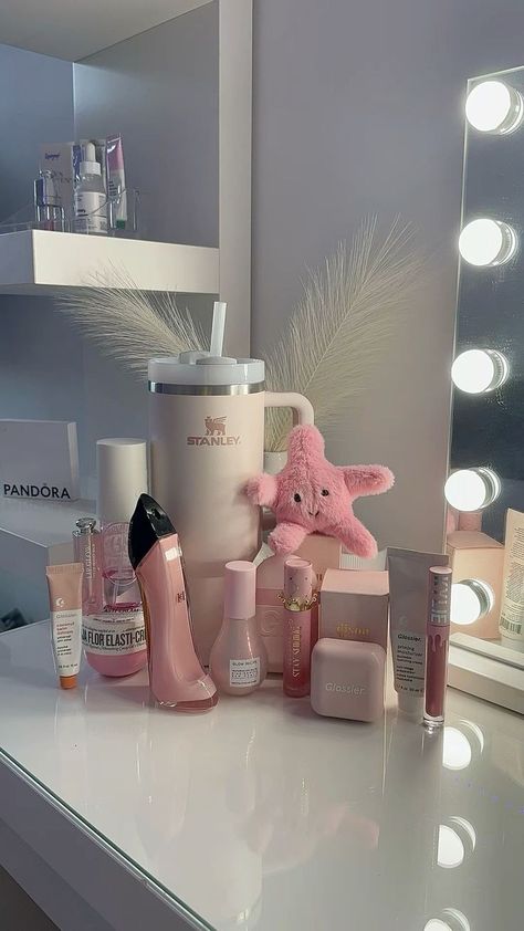 Luxury Lifestyle Pink, Pink Jellycat, Sephora Finds, Pink Stanley, Priming Moisturizer, Coffee Smoothie, Pink Lifestyle, Pretty Pink Princess, Girly Room