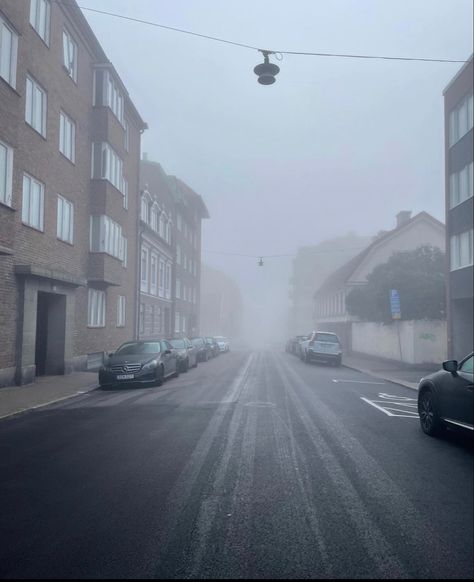 Foggy Town Aesthetic, Empty City Aesthetic, Empty House Aesthetic, Small City Aesthetic, Ghost Town Aesthetic, Tma Entities, Foggy Town, Small Town Street, Empty Road