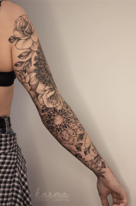 Wild Flower Mandala Tattoo, Aesthetic Sleeve Tattoo, Black And White Sleeve Tattoo Women, Women Tattoo Sleeve Ideas Unique, Arm Crease Tattoo, Boho Sleeve Tattoo, Mandala Arm Tattoos, Rose Tattoos For Women, Girls With Sleeve Tattoos