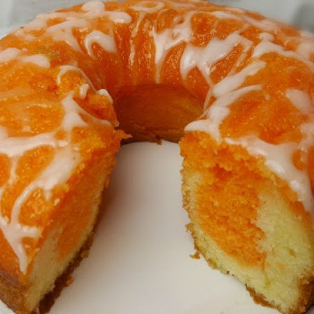 Orange Creamsicle Cake Recipe - (4.7/5) Orange Creamsicle Cake Recipe, Orange Creamsicle Cake, 7 Up Cake, Creamsicle Cake, Orange Pound Cake, Vegetarian Cake, Orange Creamsicle, Pound Cakes, Bundt Pan