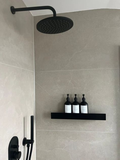 Apartment Bathroom Design, Grey And White Bathroom, Rental Bathroom, Bathtub Tray, Shower Shelf, Shower Storage, Bad Inspiration, Shower Niche, White Shower