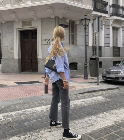 Charleston Street Style, Rocker Chic Aesthetic, Casual Chique, Outfits With Converse, Mode Inspo, 가을 패션, Looks Style, Instagram Foto, Looks Vintage