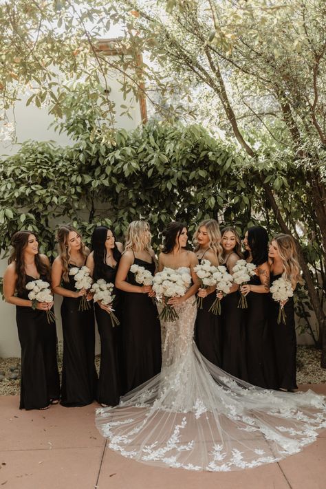 Black Dress White Flowers, Bridesmaid In Black Dresses, Guests In All Black Wedding, Classic White And Black Wedding, Black Wedding Dress White Bridesmaids, White And Black Wedding Party, Wedding Black Decoration, Black And Off White Wedding, White And Black Bridesmaid Dresses