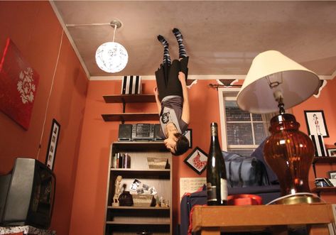 How they live in Australia Upside Down Room, Room Architecture, Crate Side Table, Architecture Career, Installation Ideas, Upside Down House, Space Hotel, Mr Kate, Flash Photo