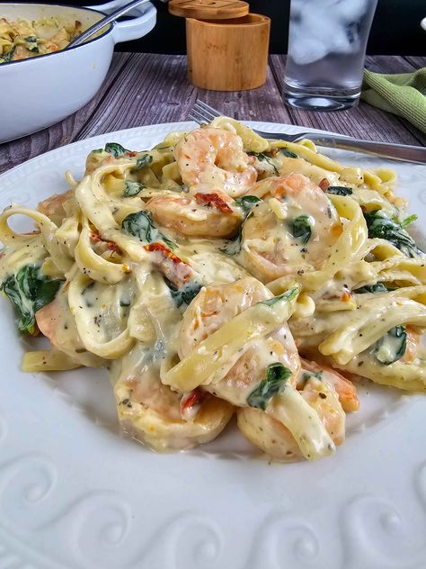 Creamy Tuscan Shrimp Linguine, Creamy Tuscan Shrimp Pasta, Best Shrimp Pasta, Creamy Tuscan Pasta, Healthy Dinner Ideas For Two, Tuscan Shrimp Pasta, Foods Clipart, Creamy Tuscan Shrimp, Tuscan Food