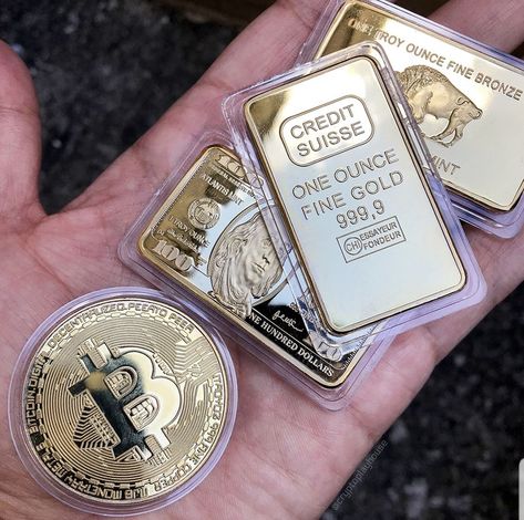 Bitcoin Hack, Gold Bullion Bars, Digital Coin, Crypto Money, Gold Investments, Gold Money, Antique Jewelry Indian, Bitcoin Wallet, Bitcoin Cryptocurrency