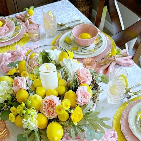 Lemon Theme Brunch, Pink Lemonade Baby Shower Centerpieces, Mom Birthday Party Ideas Decorations, Lemon And Pink Baby Shower Theme, Pink Lemonade Baby Shower Theme, Easter Dinner Tablescape, Lemonade Party Theme, Pink Flower Centerpieces, Italian Baby Showers