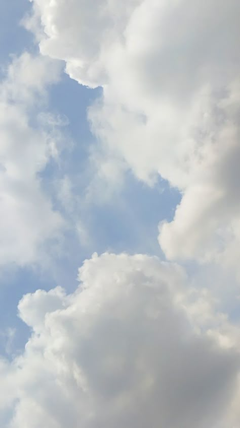 Simple Cloud Wallpaper, Simple Sky Wallpaper, Cloud Nine Aesthetic, Aesthetic Background Clouds, Sky Images Hd, Soft Clouds Aesthetic, Sky Asethic, Cloud Homescreen, Clouds Background Aesthetic