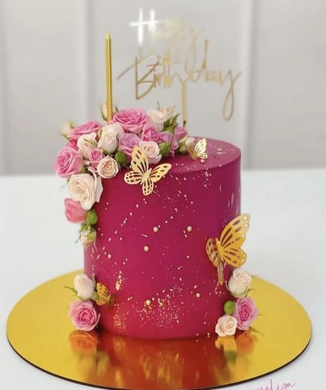 Beautiful Cakes For Women, 4 Kg Cake Design, Pieces Cake Ideas, 36 Birthday Woman Party Ideas Cake, 46th Birthday Cake For Women, Birthday Cake Idea For Women, Women Birthday Cake Ideas, Cupcake Cake Designs Birthday, Best Cake Designs Birthday