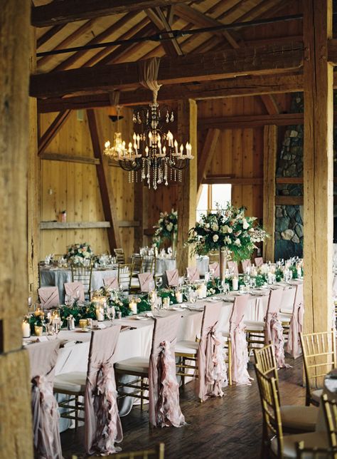 Ranch style barn wedding: http://www.stylemepretty.com/colorado-weddings/tabernash/2016/03/08/rustic-colorado-ranch-wedding-infused-with-southern-charm/ | Photography: Brett Heidebrecht - http://brettheidebrecht.com/ Antler Chandelier For Wedding, Wedding Table Deco, Charm Photography, Klentner Ranch Wedding, Wedding Ranch, Creative Wedding Centerpieces, Colorado Ranch, Wedding Glam, Colorado Weddings