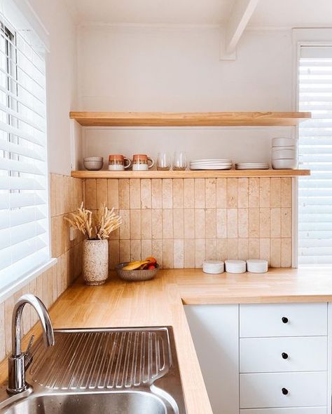 Kitchens With Timber Benchtops, White And Terracotta Kitchen, Kitchen Colour Combination 2024, Terracotta Tile Backsplash, Timber Benchtop Kitchen, Terracotta Tile Kitchen, Wood Kitchen Countertops, Butcherblock Countertops, Timber Benchtop