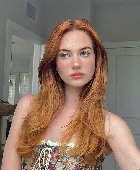 Women With Freckles, Hollywood Hair, Red Hair Don't Care, Hair Extensions Best, Ginger Girls, Redhead Beauty, Round Face Haircuts, Cool Haircuts, Round Face