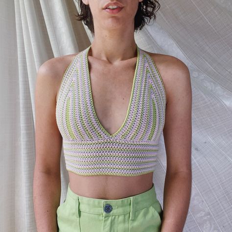 Halter Crochet Top, Lime Crochet, Halter Crochet, Crochet Daisy, Diy Crochet Projects, Halter Neck Top, Crochet Crop Top, Clothes And Accessories, Crochet Crafts