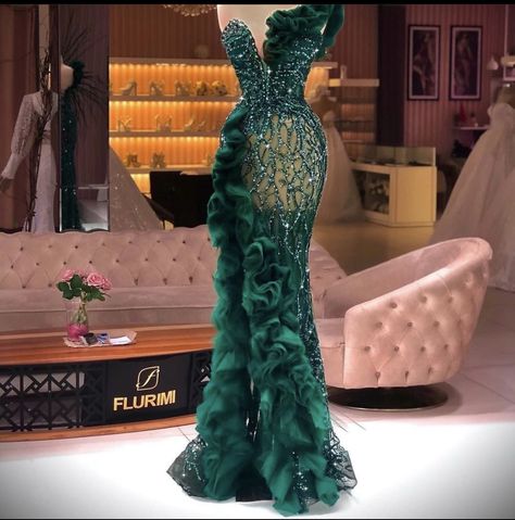 Metric Dance Dresses, Emerald Green Wedding Dress For Bride, Asoke Styles, Emerald Green Wedding Dress, Dress For Women Wedding, Emerald Green Prom Dress, Dinner Dresses, Green Wedding Dresses, Green Evening Dress