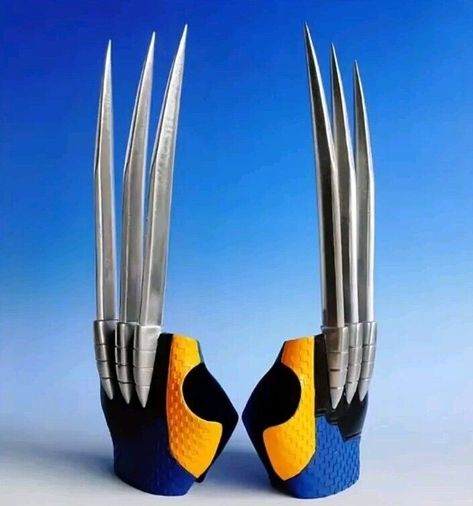 Wolverine Cosplay, Wolverine Claws, Juice Rapper, Marvel Wolverine, Claw Gloves, Deadpool Movie, Deadpool And Wolverine, Character Statue, Wolverine Marvel