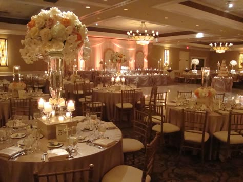 Quince Venues Champagne, Brown Pink And Gold Wedding, Quncie Dresses Light Pink, Cream And Gold Quinceanera Theme, Sweet 16 Decorations Champagne, Champagne 15 Decorations, Champagne Color Decorations, Champagne Quince Decor, Champagne Decorations Quinceanera