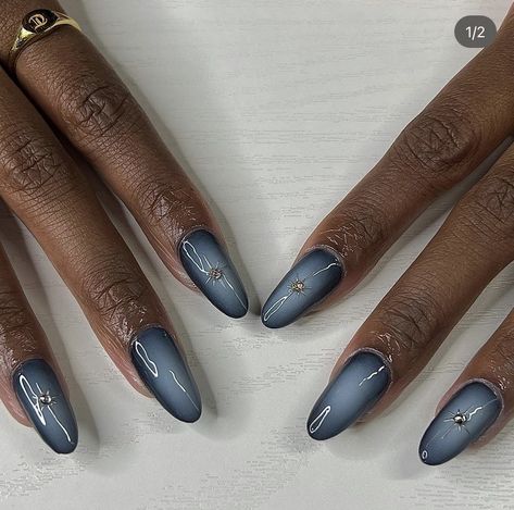 Navy Nails Design, Clean Girl Look, Blue And Silver Nails, Dark Blue Nails, Navy Nails, Navy Blue Nails, Formal Nails, Airbrush Nails, Silver Nails