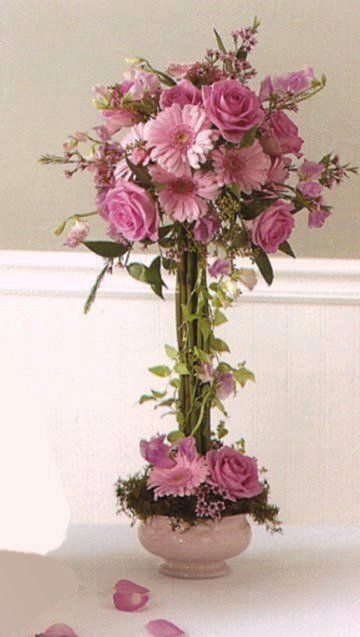 Topiary Centerpieces Table Decorations, Topiary Flower Arrangements, Pink Wedding Flowers Centerpiece, Topiary Wedding, Flower Topiary, Floral Topiaries, Topiary Centerpieces, Easter Centerpieces Diy, Wedding Reception Table Decorations