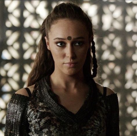 Lexa E Clarke, Commander Lexa, The 100 Characters, Lexa Y Clarke, Lexa The 100, Clarke And Lexa, Alycia Jasmin, The 100 Clexa, Marie Avgeropoulos