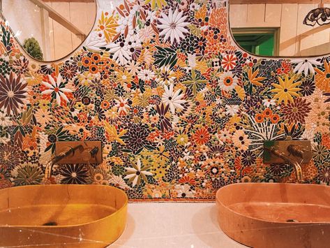 Colorful Bathroom Backsplash, Mural Backsplash Kitchen, Flower Mosaic Tile Backsplash, Flower Kitchen Backsplash, Flower Backsplash Kitchen, Flower Tile Bathroom, Floral Backsplash Kitchen, Flower Backsplash, Flower Tile Backsplash