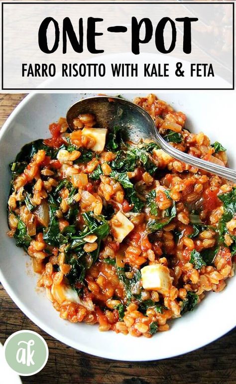 Farro risotto with kale and feta! This one pot wonder is seasoned with thyme, smoked paprika, and lemon. Folding greens and cubes of feta into the risotto at the end makes it a meal. #farro #risotto #kale #feta #onepotwonder #vegetarian Farro Risotto Recipes, Farro Risotto, Kale Feta, Farro Recipes, One Pot Wonder, Vegetarian Main Dishes, Ancient Grains, Mediterranean Diet Recipes, Pasta Rice