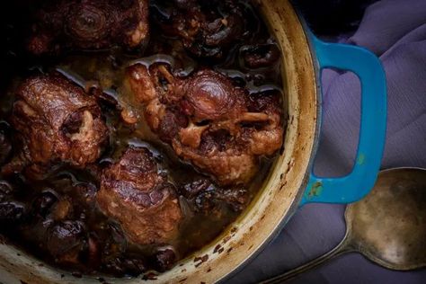 Oxtail Braised in Red Wine in a Dutch oven. Oxtail Dutch Oven, Braised Oxtail Recipes Ovens, Dutch Oven Oxtail Recipes, Oxtail Recipes Dutch Oven, Oxtail Recipes Easy, Chicken Cottage, Braised Oxtail, Red Wine Recipe, Parsnip Puree