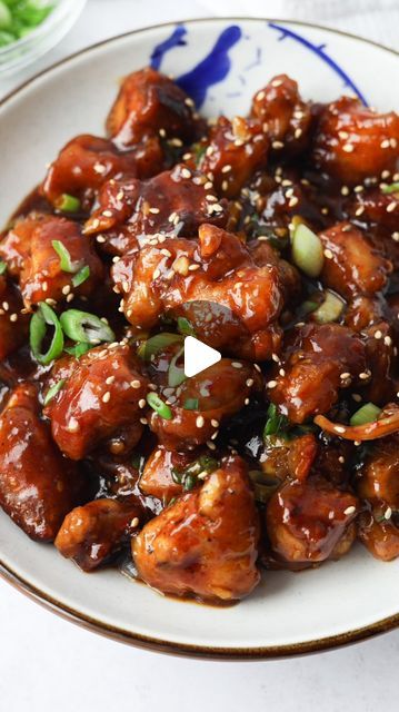 Beijing Chicken, Keto Suppers, Asian Chicken Breast Recipes, Tso Chicken Recipe, Beijing Beef, Chinese Style Chicken, Cj Eats, Chicken Asian, Dinner 2023