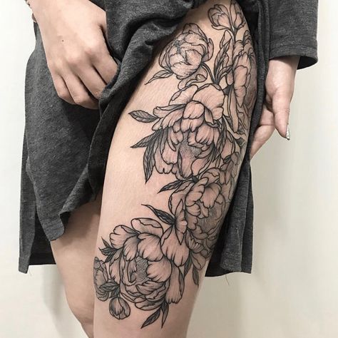 Darker Floral Tattoo, Blackwork Flower Sleeve, Leg Tattoo Cover Up, Japanese Tattoo Thigh, Dark Masculine Tattoos, Cover Up Tattoos Leg, Dark Floral Sleeve, Japanese Leg Tattoo Women, Japanese Thigh Tattoo